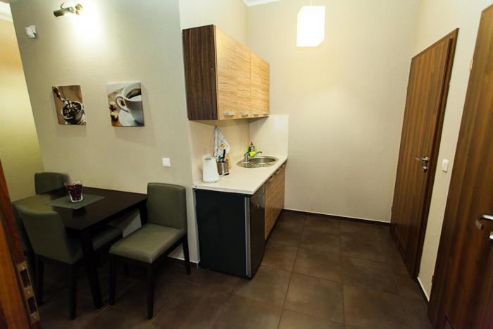 Apart-Lux Aparthotel Bytom Habitación foto