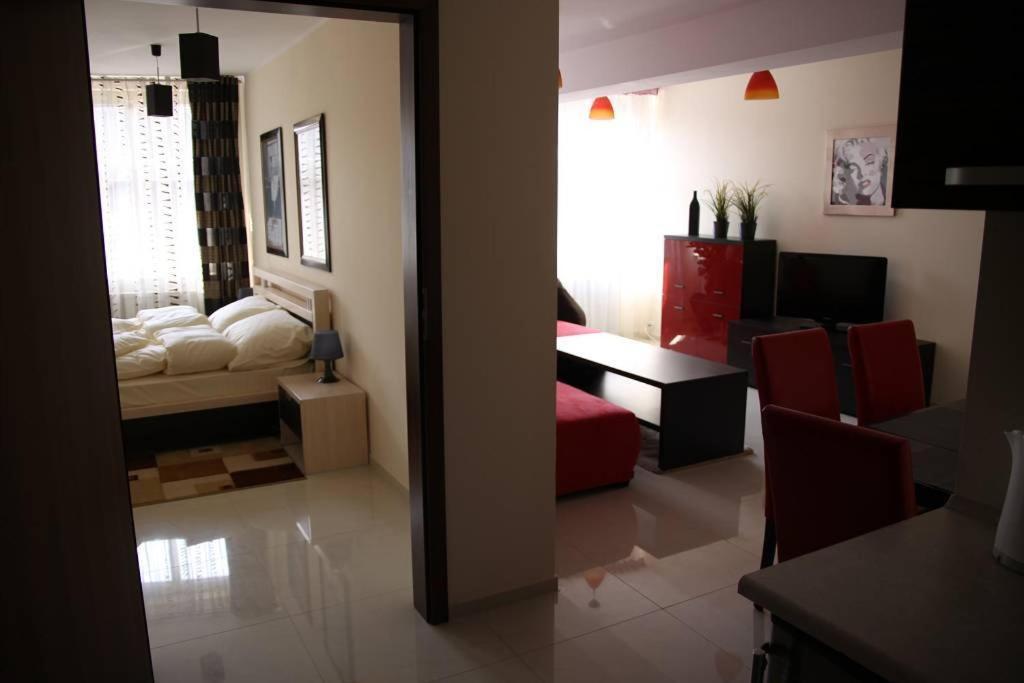 Apart-Lux Aparthotel Bytom Exterior foto
